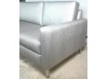 sofa-de-3-lugares-em-cinza-metalizado-small-4