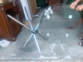 mesa-em-vidro-e-metal-com-banquinhos-small-0
