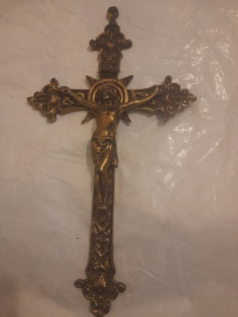 crucifixo-em-latao-trabalhado-muito-antigo-big-0